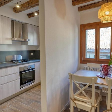 Ecco Suites Apartments Венеція Екстер'єр фото