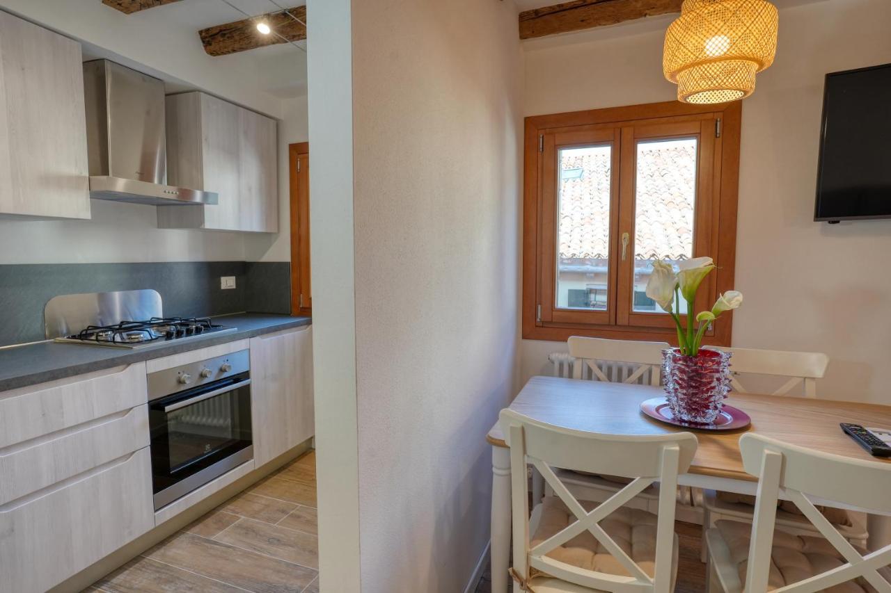 Ecco Suites Apartments Венеція Екстер'єр фото