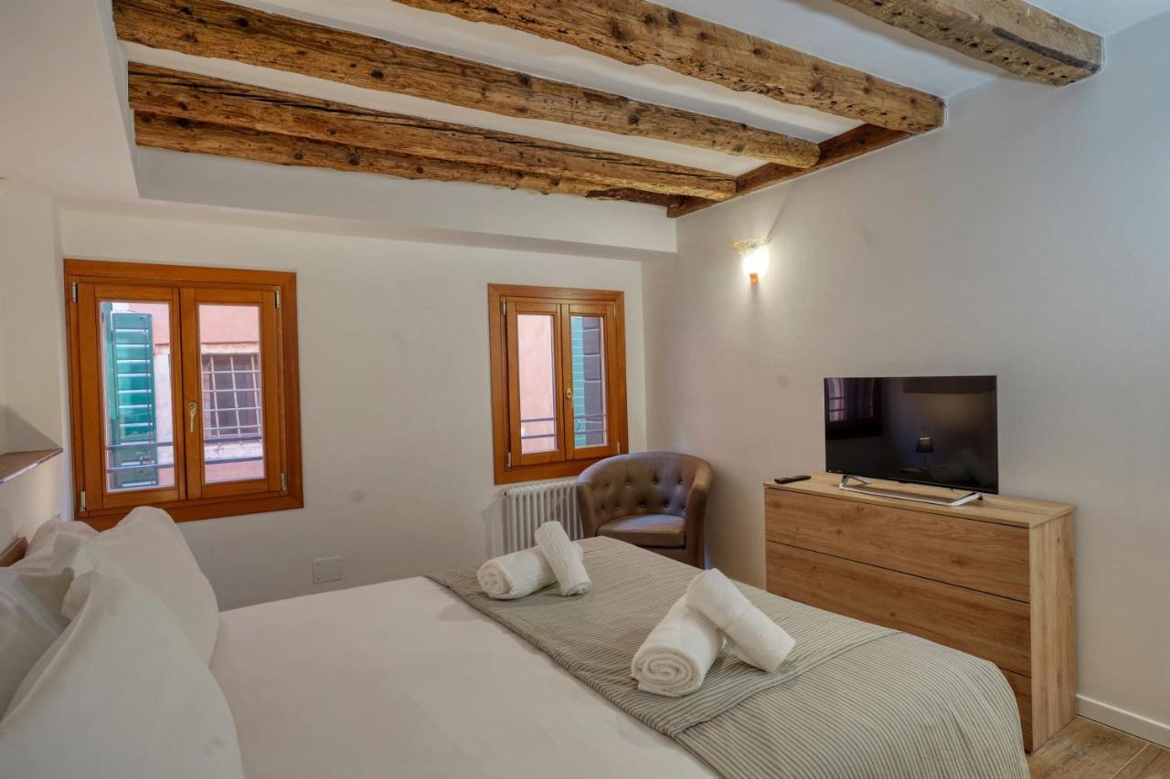 Ecco Suites Apartments Венеція Екстер'єр фото