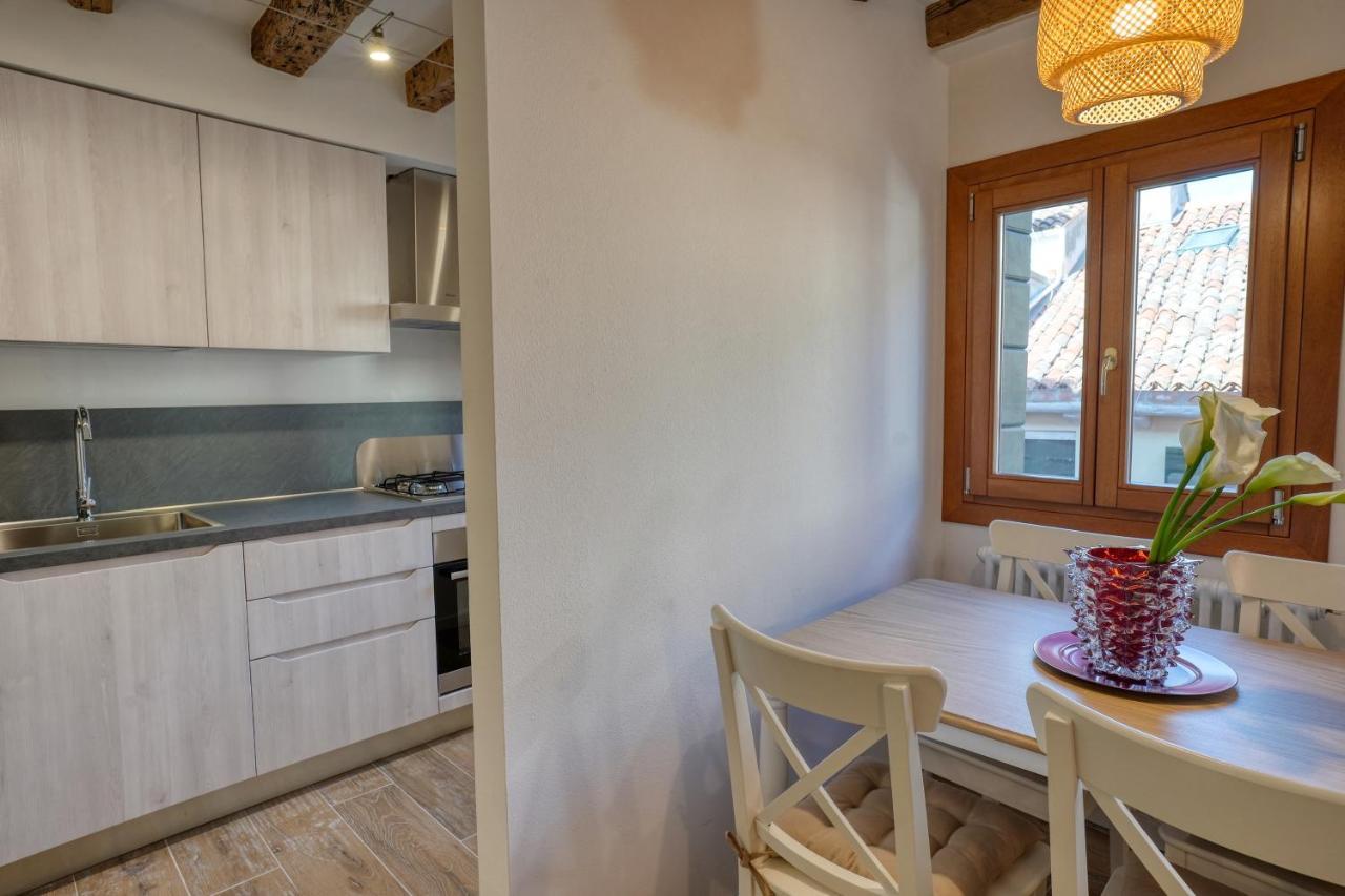 Ecco Suites Apartments Венеція Екстер'єр фото