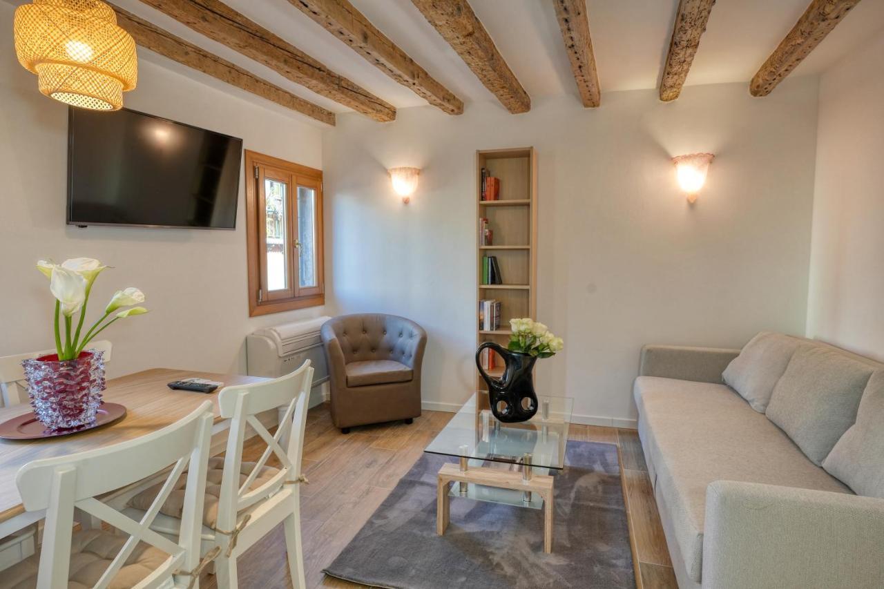 Ecco Suites Apartments Венеція Екстер'єр фото