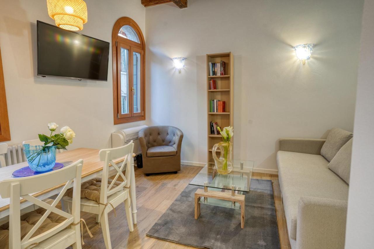 Ecco Suites Apartments Венеція Екстер'єр фото
