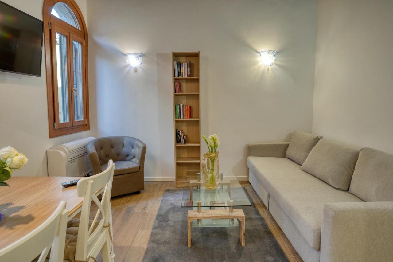 Ecco Suites Apartments Венеція Екстер'єр фото
