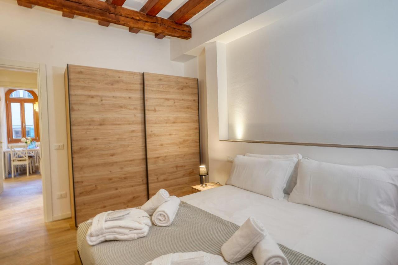 Ecco Suites Apartments Венеція Екстер'єр фото
