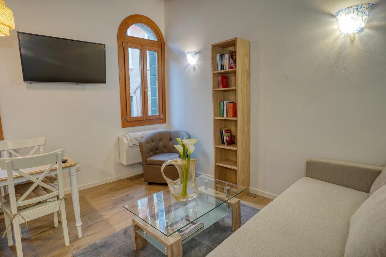 Ecco Suites Apartments Венеція Екстер'єр фото