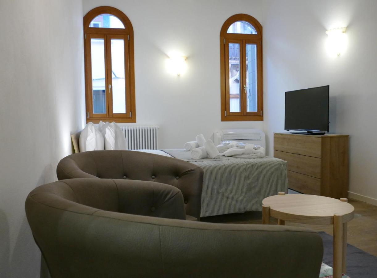 Ecco Suites Apartments Венеція Екстер'єр фото