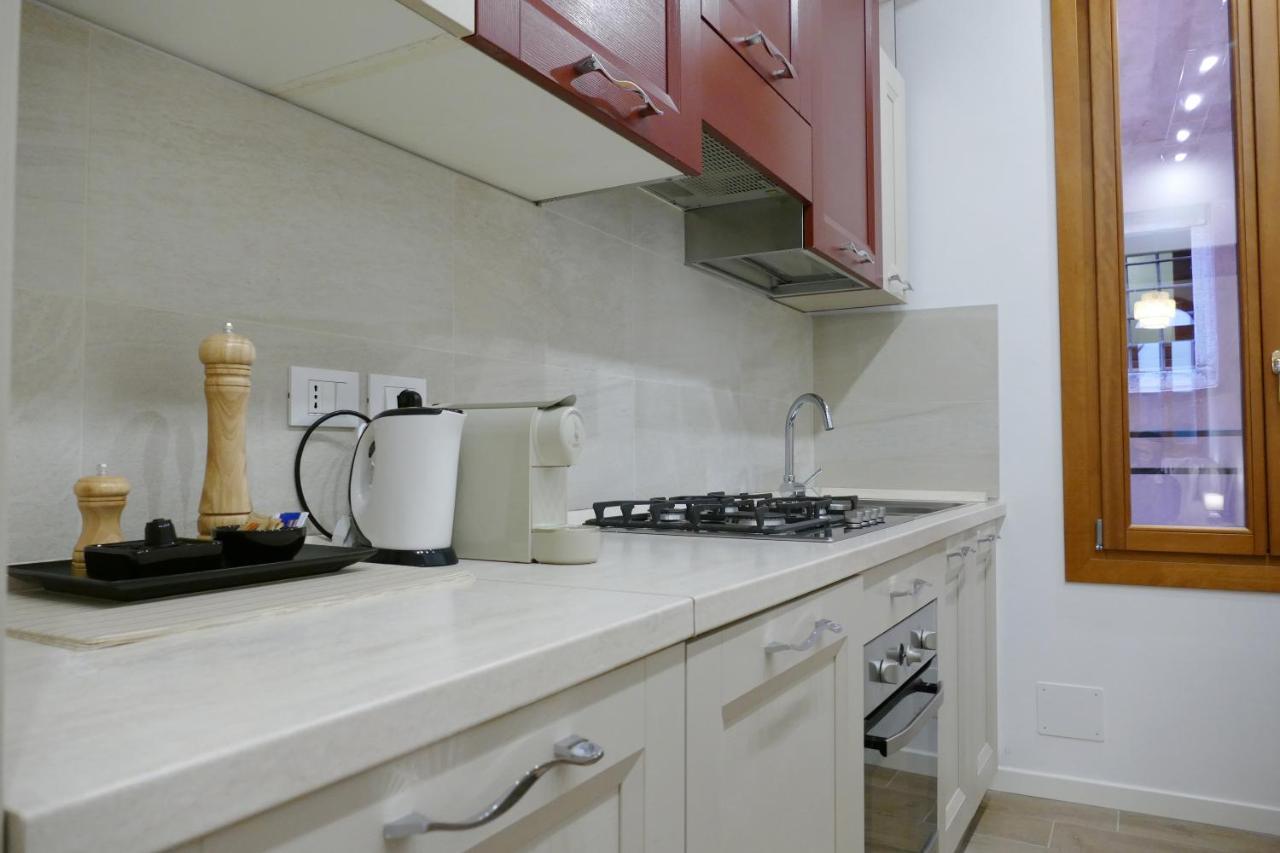 Ecco Suites Apartments Венеція Екстер'єр фото