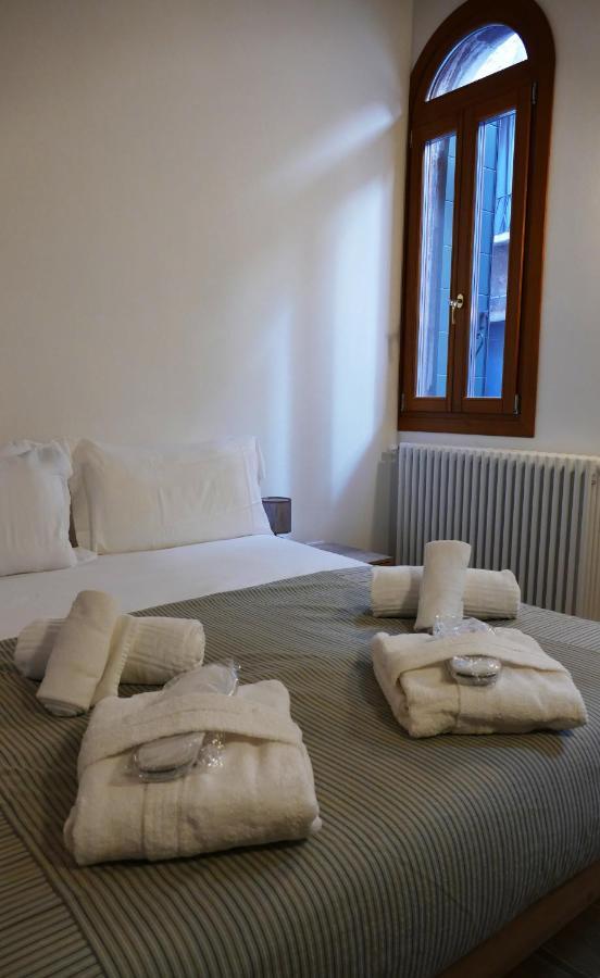 Ecco Suites Apartments Венеція Екстер'єр фото